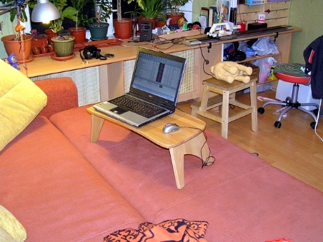 Самодельный столик для ноутбука